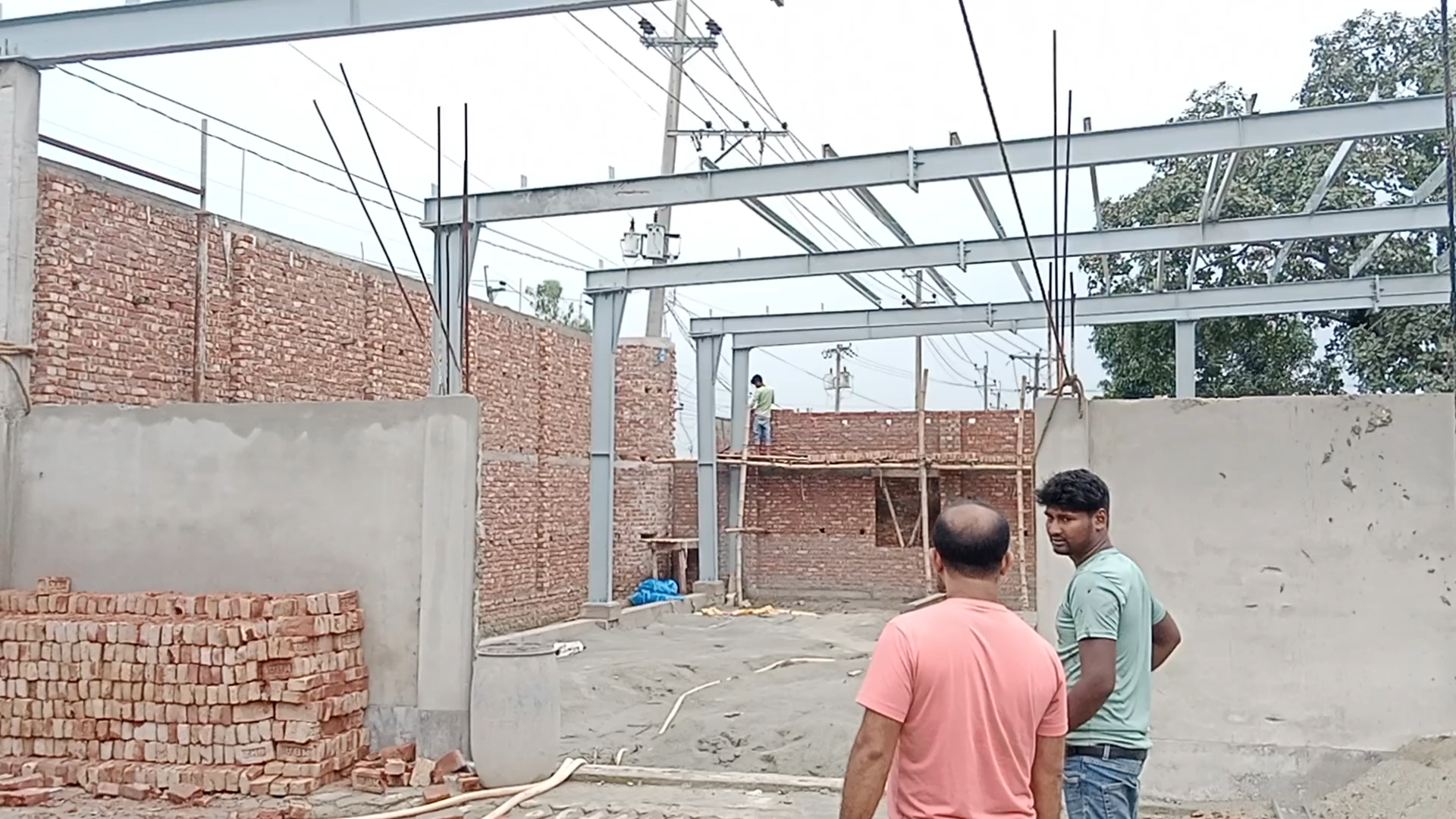 মাধবদীতে রেলওয়ের জমি দখল করে শিল্পকারখানা নির্মাণের অভিযোগ